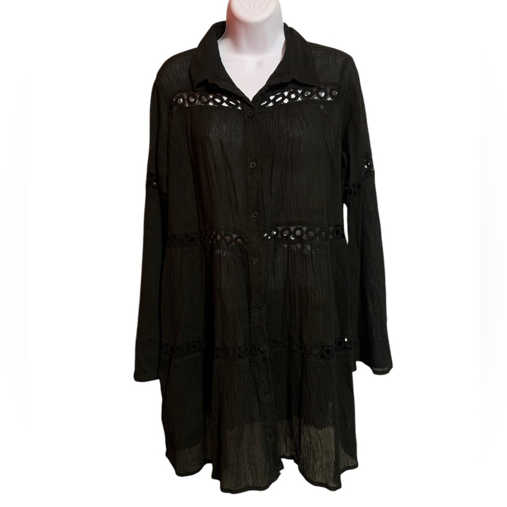 Boohoo Black Button-Up Tunic with Lace Accents Women 12